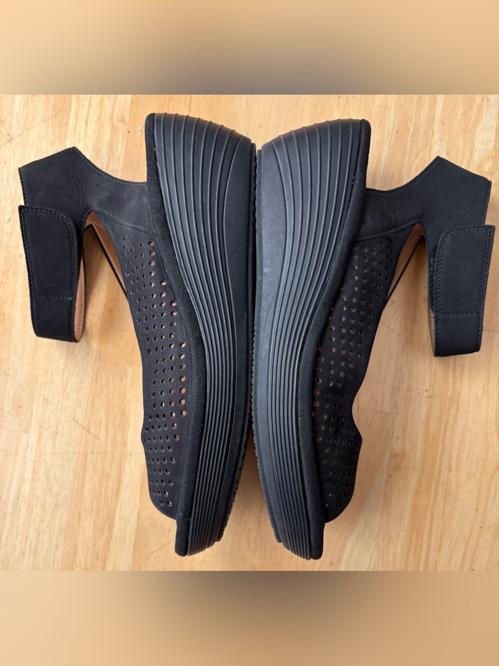 Clark’s Collection Reedly Salene Black Perforated Wedge Sandals w Ankle Strap 9 - Picture 8 of 12